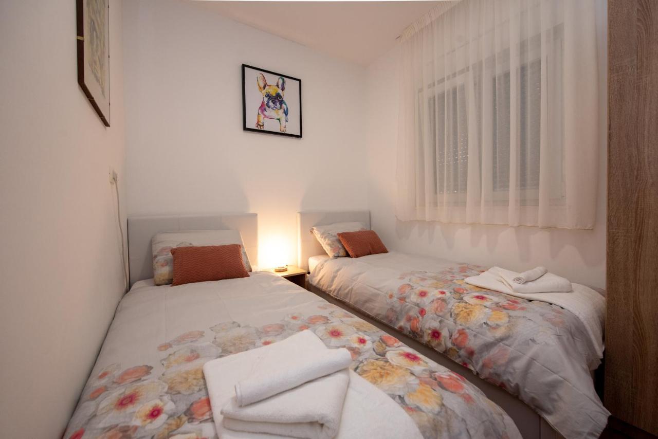 Apartment Miss Tina トロギール エクステリア 写真